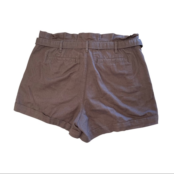 BANANA REPUBLIC FACTORY paper bag, tie waist, taupe shorts - Picture 2 of 5